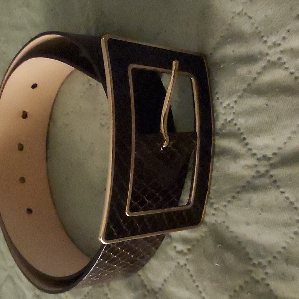 Banana Republic Textured Black and Gold Belt
